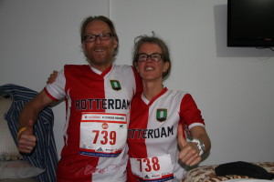 In de Feyenoord-shirts, met Henk